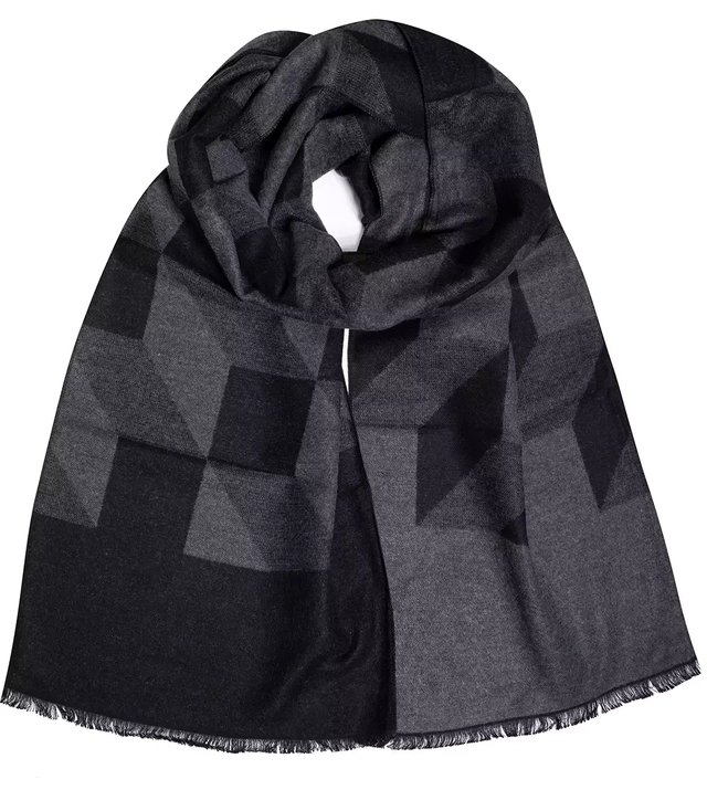 Men's scarf with tassels in patterns