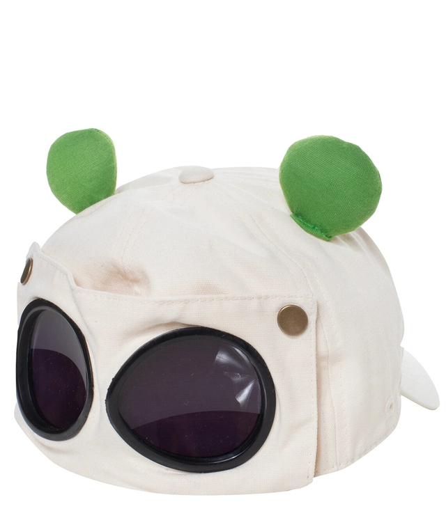 Baseball cap with glasses and frog eyes