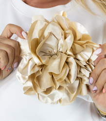Huge flower flower brooch pin. Beautiful 18x18cm