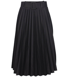 Fashionable pleated skirt with belt